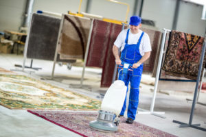 ניקוי שטיחים ניידים במפעל